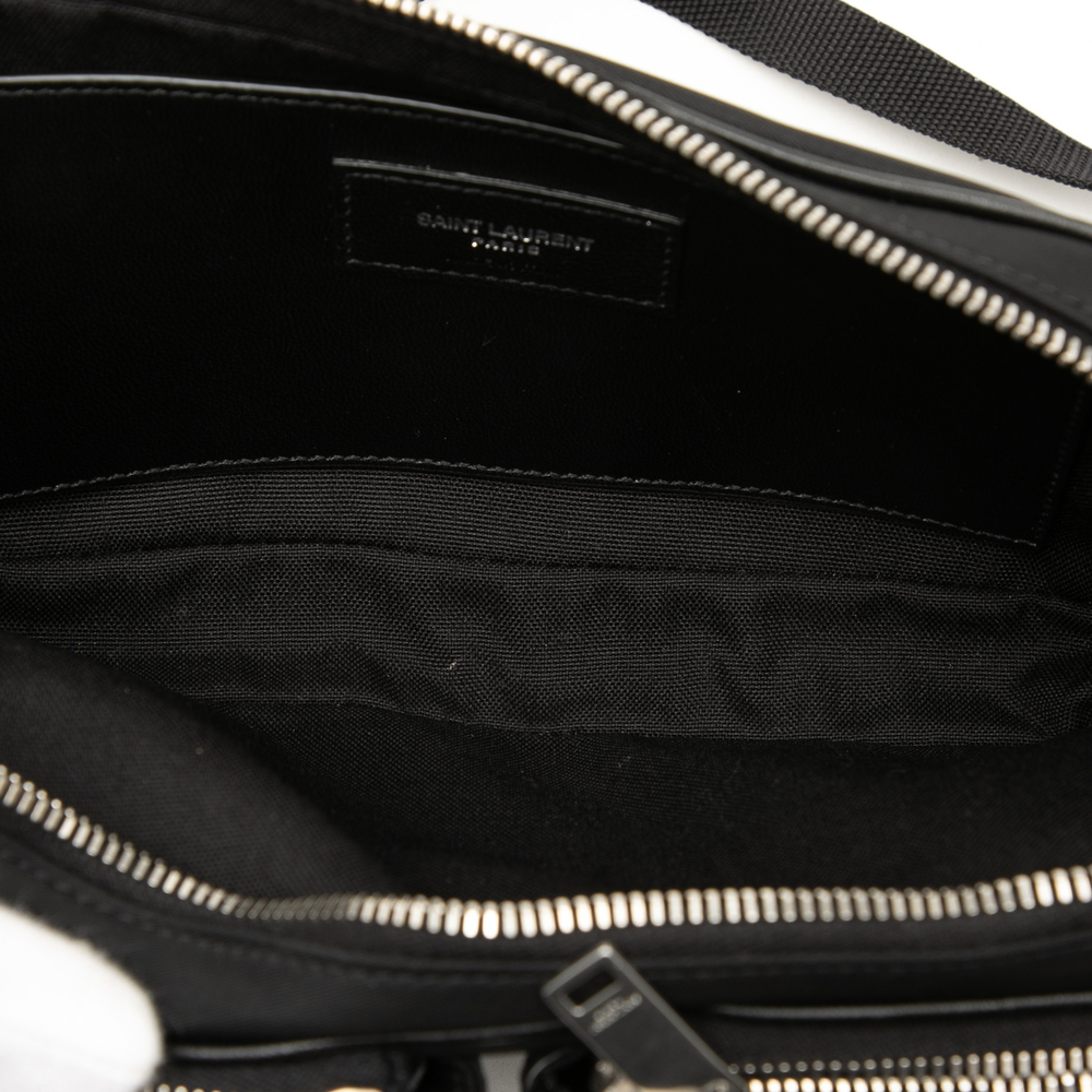 Pre-Loved Saint Laurent Nylon and Patent Crossbody - Picture 4 of 8